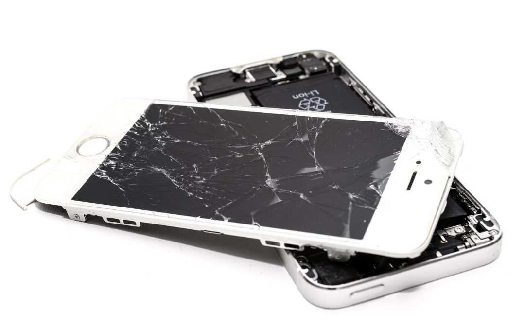 Reasons Why You Should Opt for Professional  iPhone Screen Repair